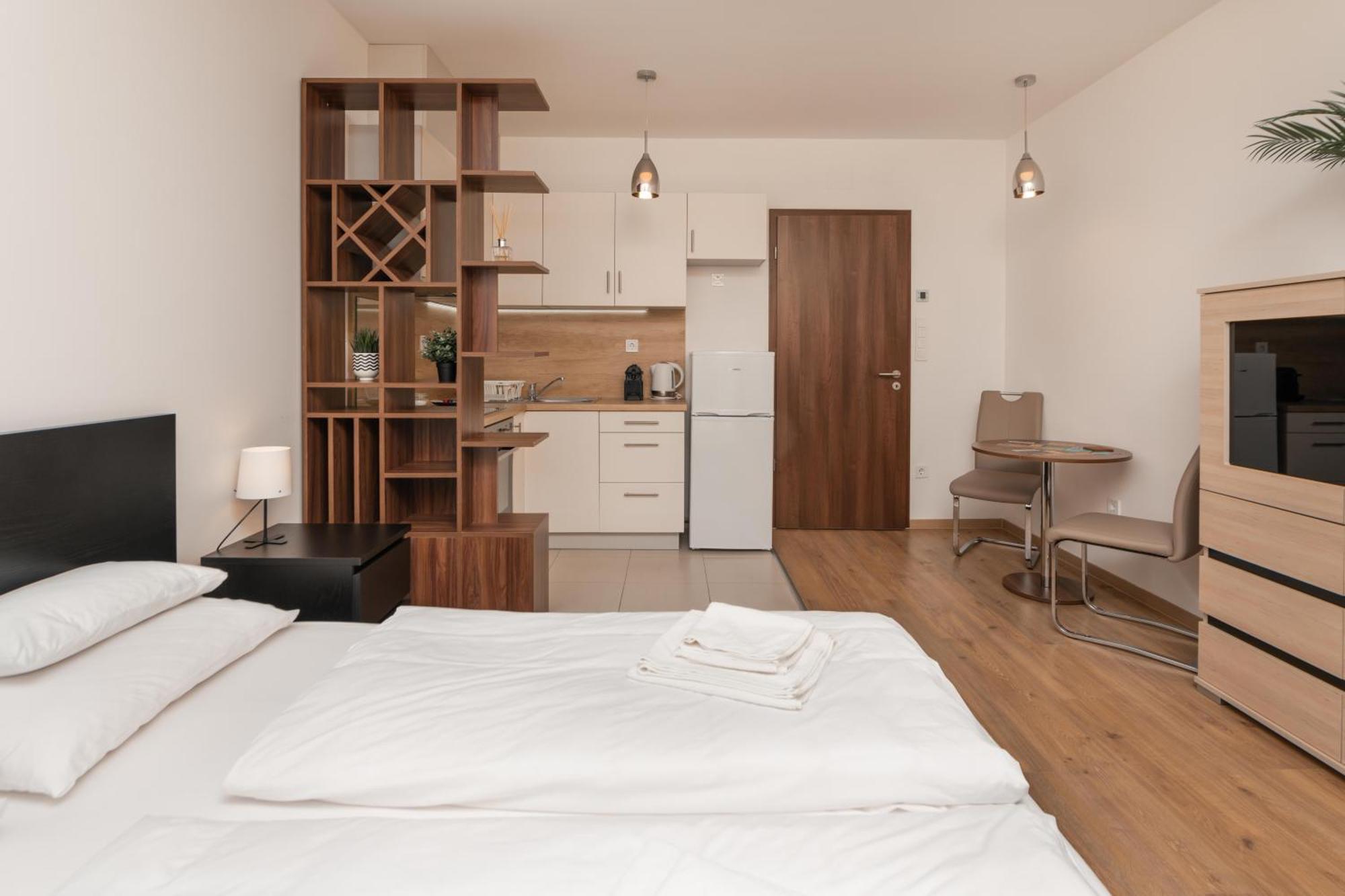 Waterfront City Apartments By Urbanrent Budapest Exterior photo